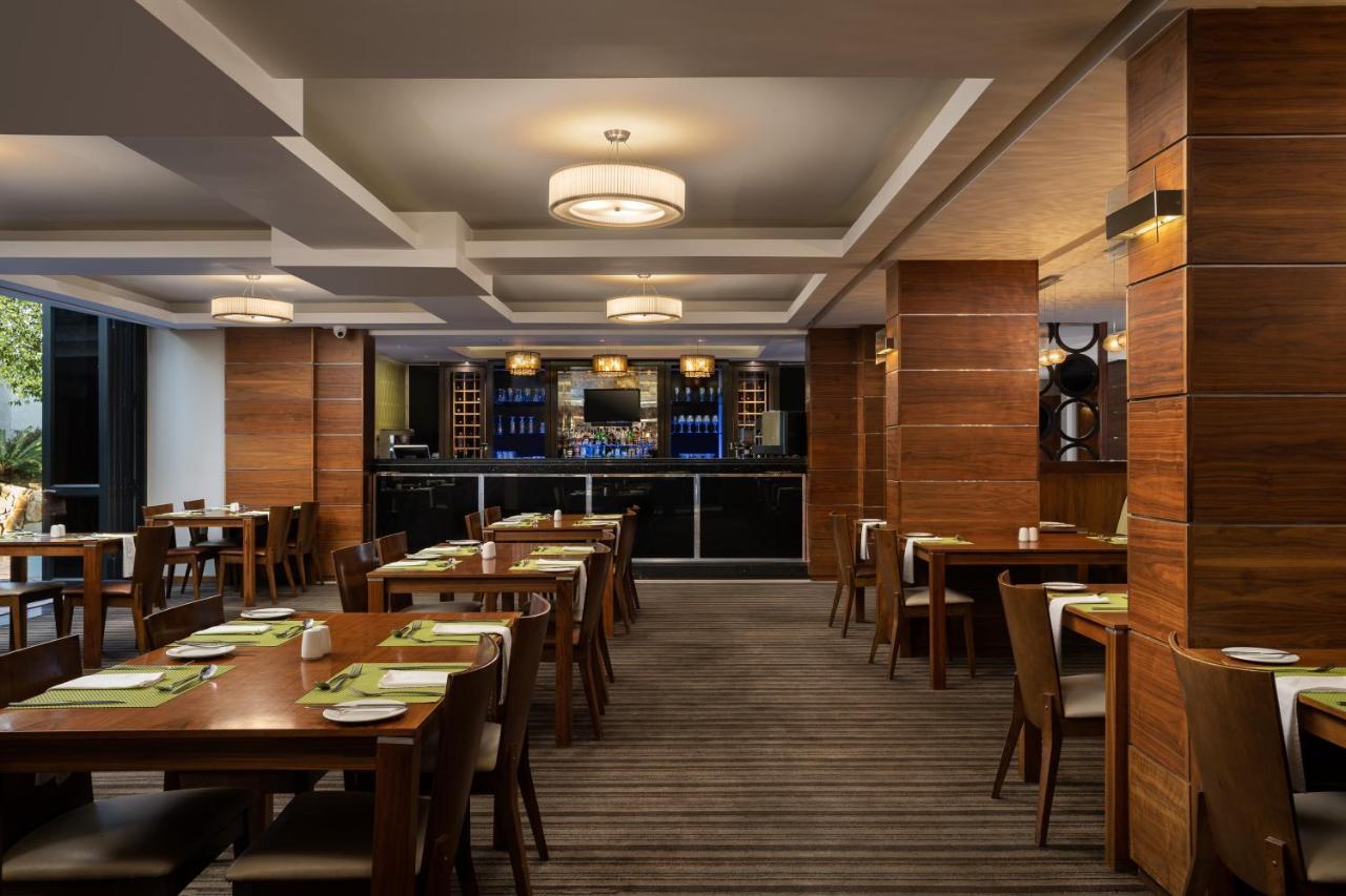 Premier Hotel Midrand Eksteriør billede