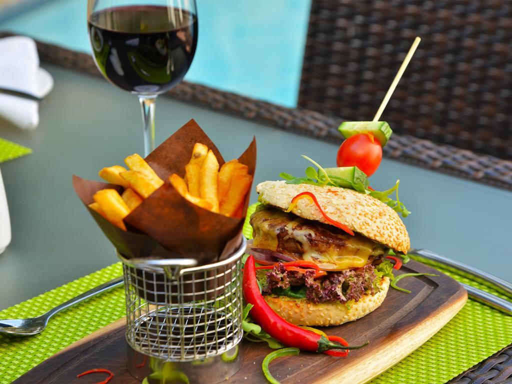 Premier Hotel Midrand Eksteriør billede